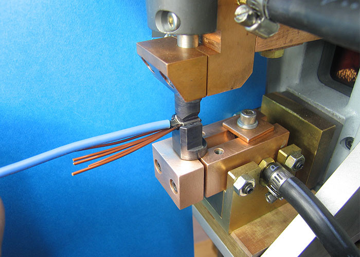 Động cơ điện Stator Chì dây ống tự động nung chảy máy ISO / SGS kiểm toán